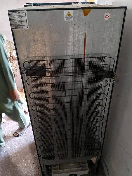 Refrigerator for sell 1