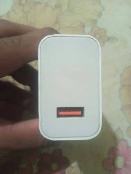 MI orgnal Box wala adapter for sale Good condtion 3.0A 33.0 W Max 2
