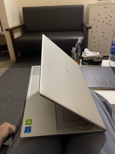 selling laptop 6