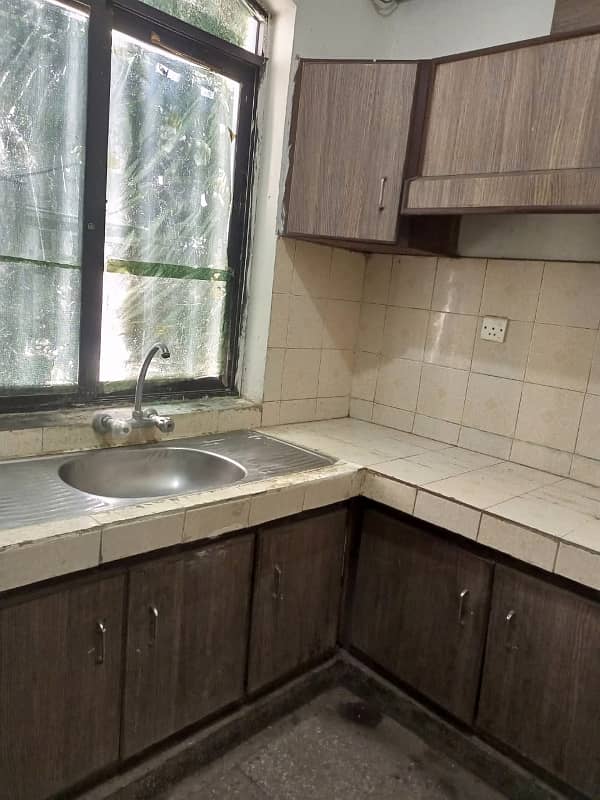 Flat for rent in PHA G11/3 10