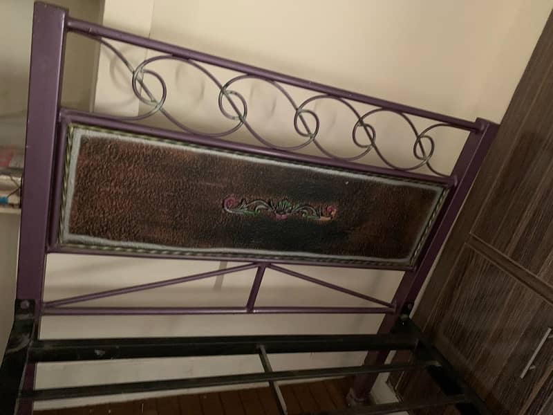 iron bed for sale. excellent quality no defects 5