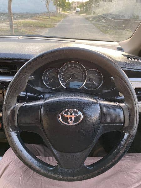 Toyota Corolla GLI 2015 16