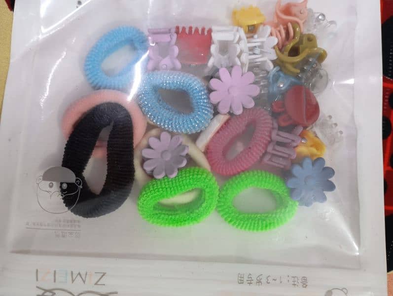pins and hair accessories 11