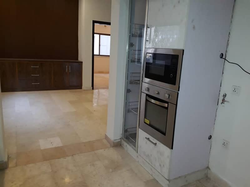 14 Marla house with Basement for Rent in DHA raya - Ideal for Family. 11