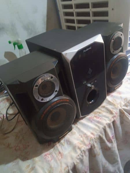 Audionic Specification HS9000 3