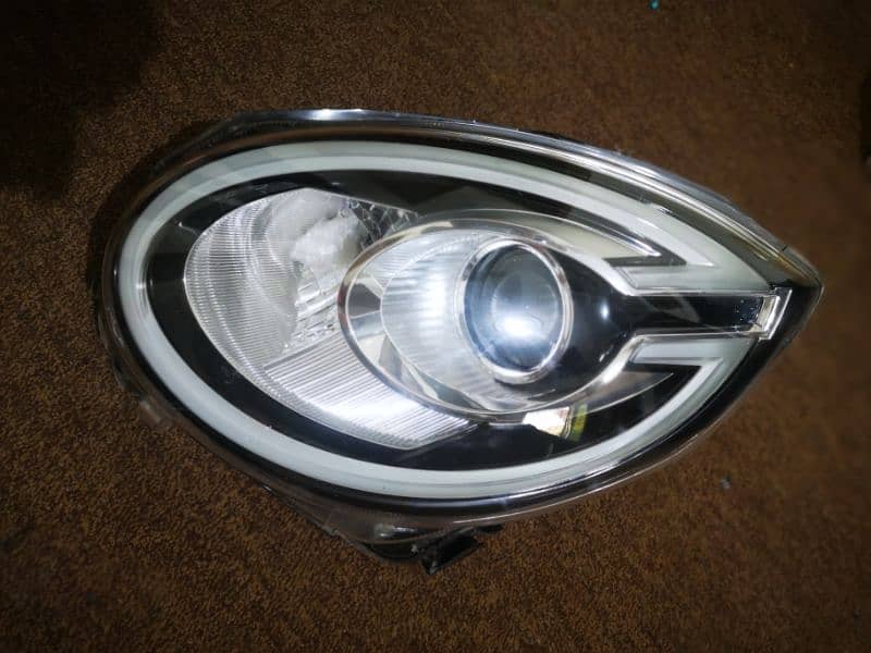 Toyota Passo moda headlight 0