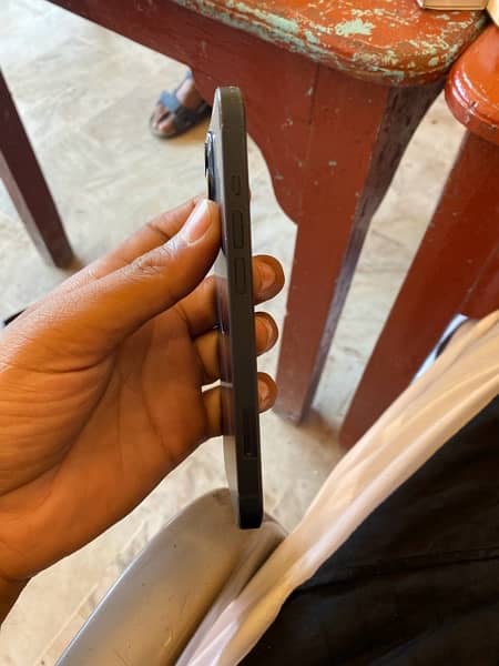 iphone 13 100 battery health genuine condition 2
