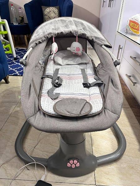 Rocking Sleeper Deluxe Multi-Functional Bassinet for baby new Born 2