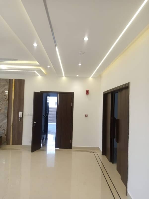 15 Marla Brig House available for sale in Askari 10 1