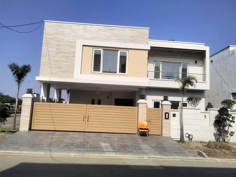 15 Marla Brig House available for sale in Askari 10 13