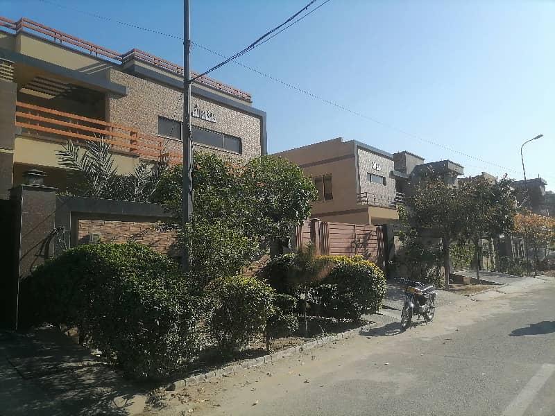 Buying A House In Eden Garden - Nawab Block Faisalabad? 3