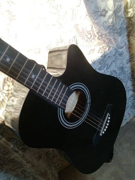 branded Guitar in Black colour 3