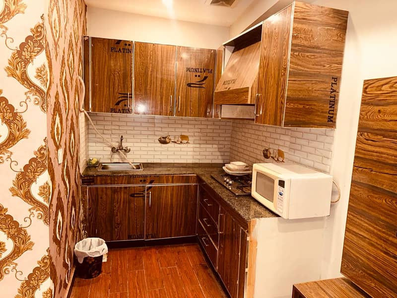 Daily Basis Short Time 1 Bedroom Partment Bahria Town Lahore 4