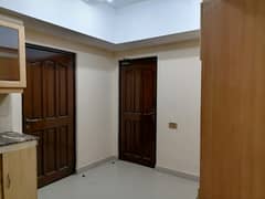 Get An Attractive Prime Location House In Madina Town Under Rs. 30000000 0