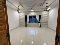 Three bedrooms brand new uper portion for rent f 11/2