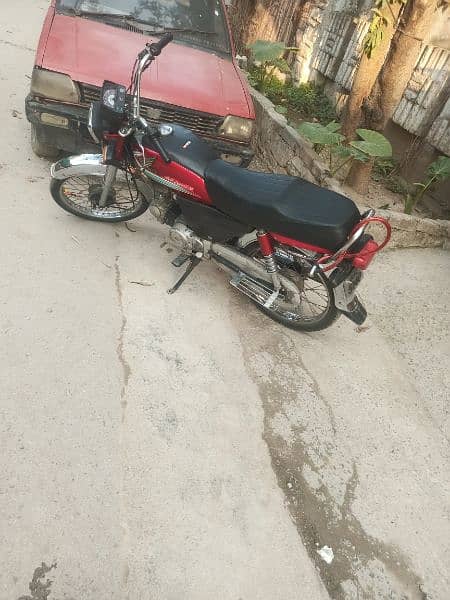 Honda CD 70 2015 available at reasonable price plz read full ad 3