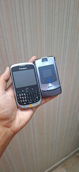 Motorola razr v3 blackberry curve 9300 0