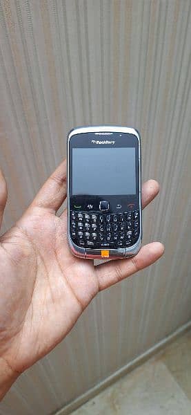Motorola razr v3 blackberry curve 9300 4