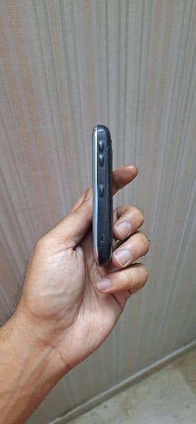 Motorola razr v3 blackberry curve 9300 6