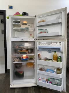 LG Regrigerator - Freezer (GR-R472QVC) 16 Cubic Feet
