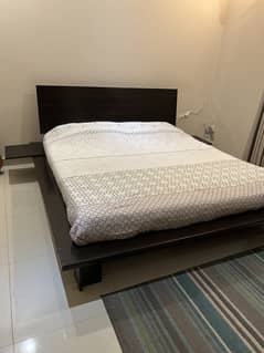 Beautiful modern bed available for sale 0