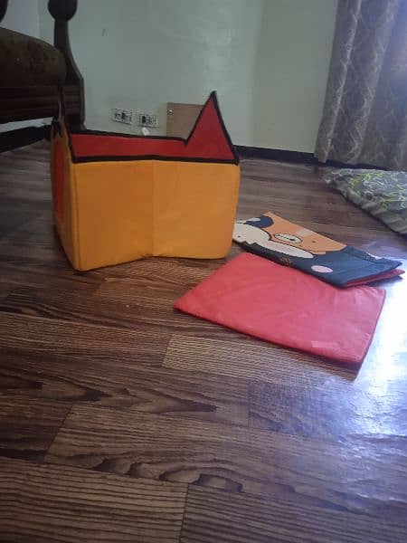 cat house for sale only in 1200R. s 5