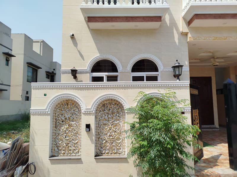 5 MARLA IDEAL LOCATION BRAND NEW HOUSE FOR SALE IN DHA RAHBAR BLOCK K 2