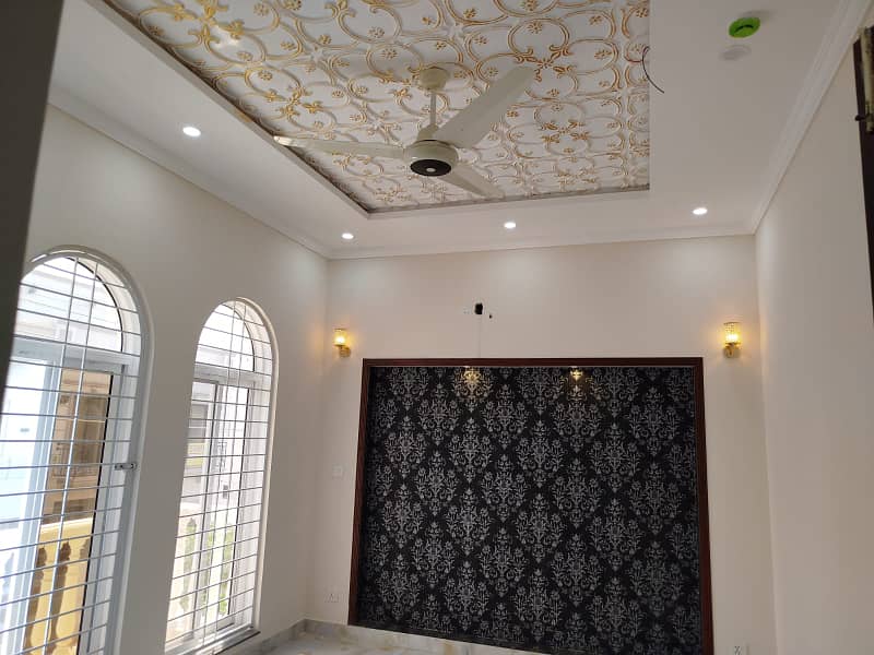 5 MARLA IDEAL LOCATION BRAND NEW HOUSE FOR SALE IN DHA RAHBAR BLOCK K 7