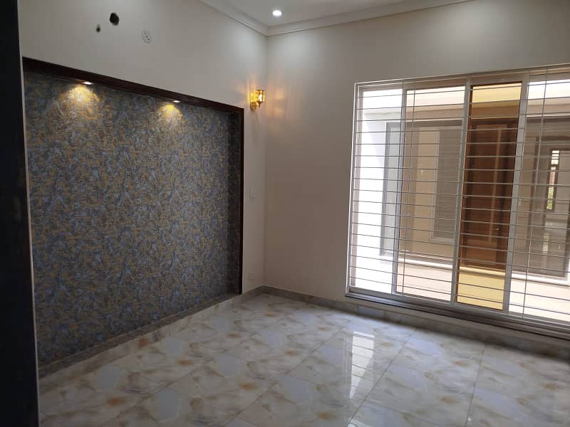 5 MARLA IDEAL LOCATION BRAND NEW HOUSE FOR SALE IN DHA RAHBAR BLOCK K 22