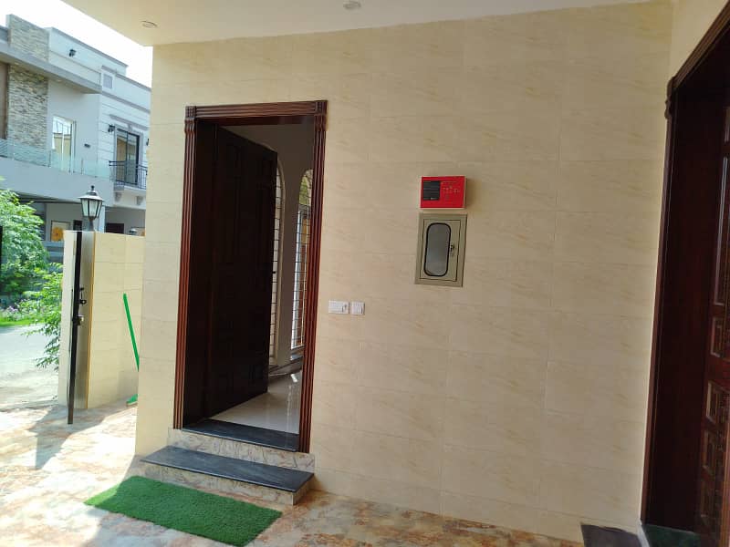 5 MARLA IDEAL LOCATION BRAND NEW HOUSE FOR SALE IN DHA RAHBAR BLOCK K 23