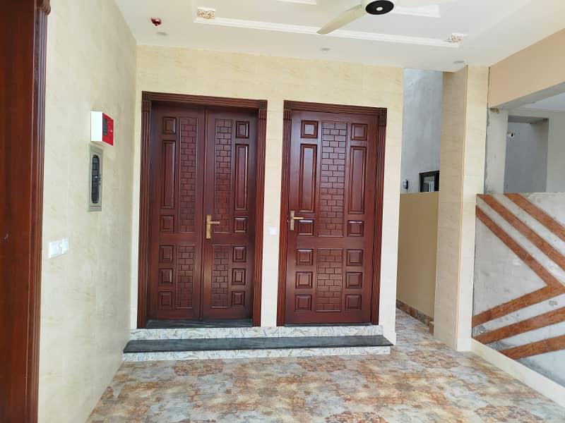 5 MARLA IDEAL LOCATION BRAND NEW HOUSE FOR SALE IN DHA RAHBAR BLOCK K 27