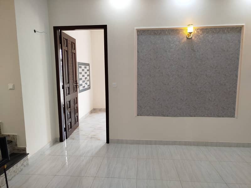 5 MARLA IDEAL LOCATION BRAND NEW HOUSE FOR SALE IN DHA RAHBAR BLOCK K 28