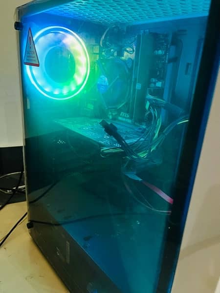 Gaming Pc With RGB Fans 7