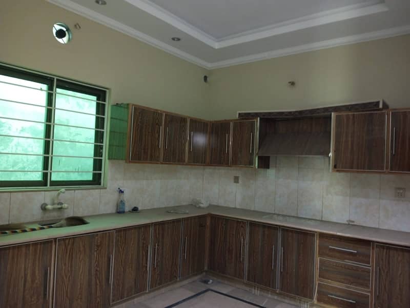 7 Marla House For rent In Officers Colony 2 7