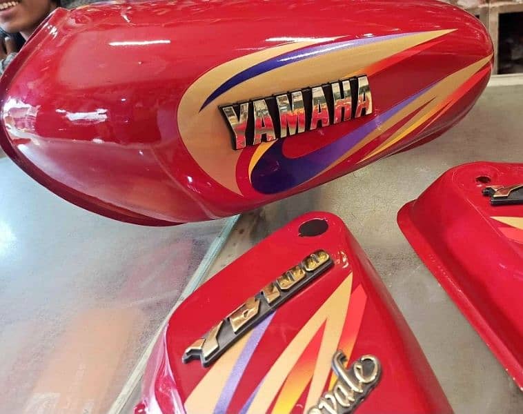 Yamaha 2 stroke Yamaha 4 stroke Yamaha junoon fule tank side cover 8