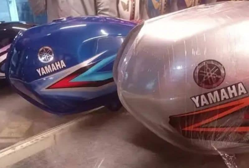 Yamaha 2 stroke Yamaha 4 stroke Yamaha junoon fule tank side cover 11