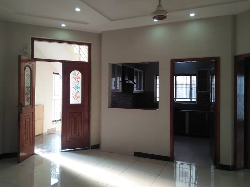 10 Marla Like Brand New Upper Portion Available For Rent In Bahria Town Lahore. 0