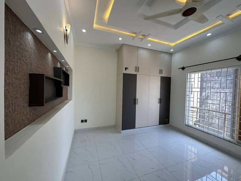 7 Marla 3 Bedrooms Luxury Ground Portion For Rent 1