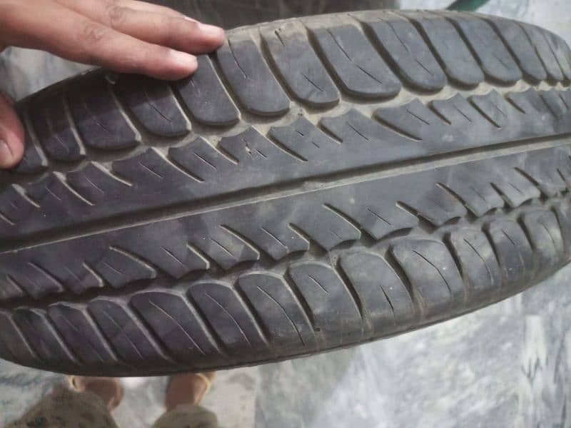 04 tyre available 195/65/15 1