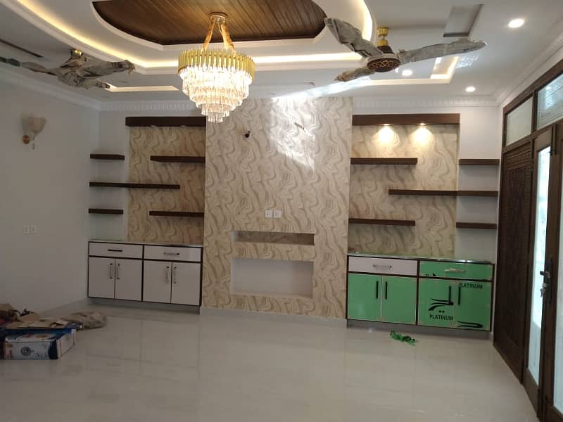 10 Marla Like New Upper Portion Lower Lock Available For Rent In Bahria Town Lahore. 0