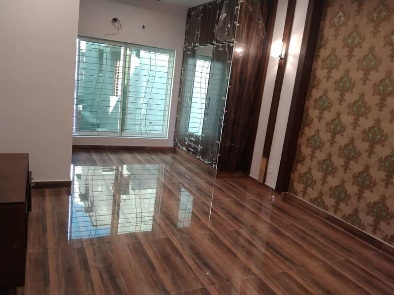 10 Marla Like New Upper Portion Lower Lock Available For Rent In Bahria Town Lahore. 1