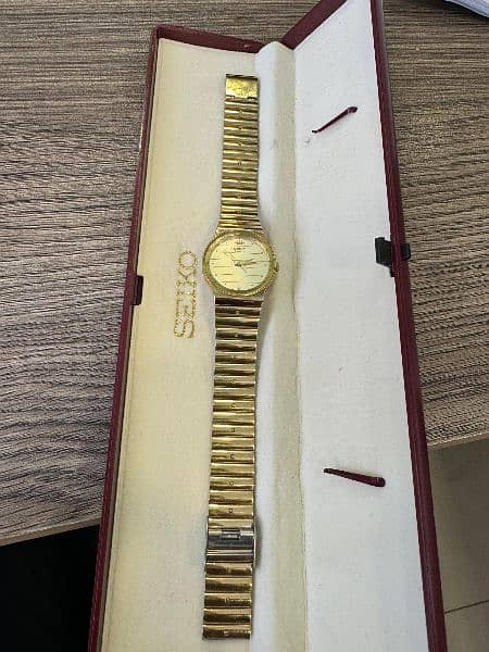 Rare Vintage Original Seiko Quartz Model 5Y91-6010 RO Japan 0