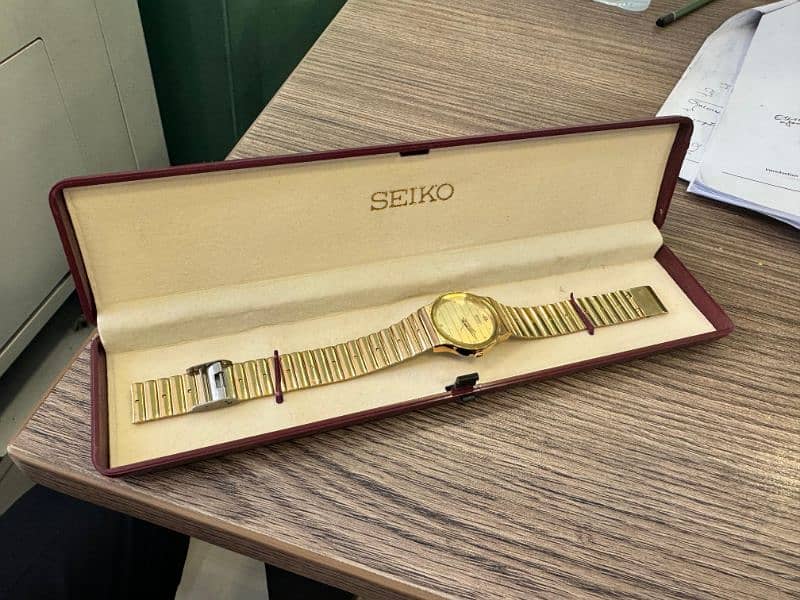 Rare Vintage Original Seiko Quartz Model 5Y91-6010 RO Japan 3