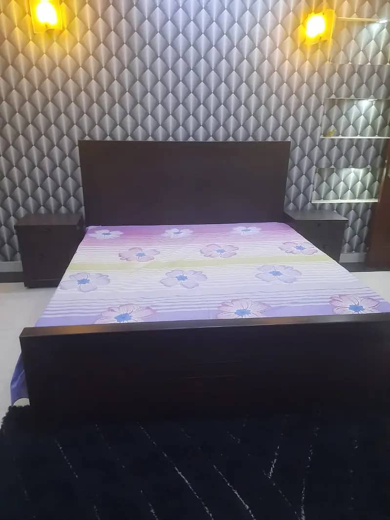 Double bed / Single bed/  Wooden bed/  king size bed / furniture 0