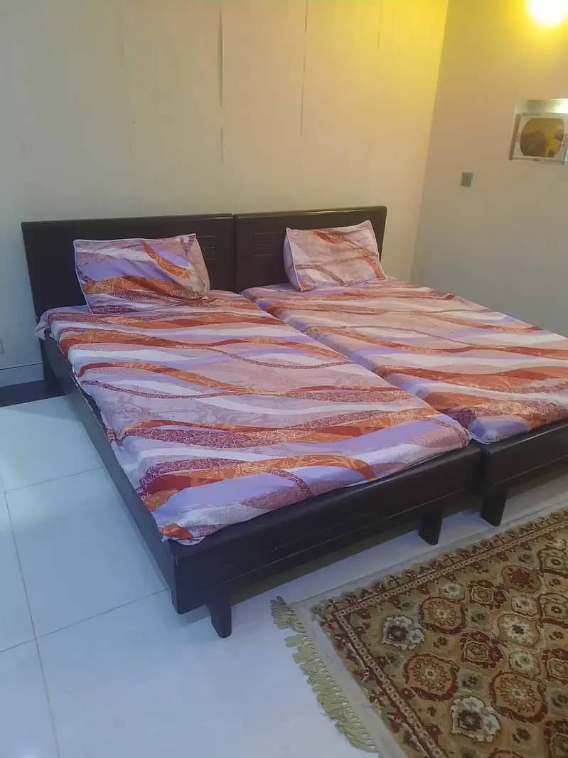 Double bed / Single bed/  Wooden bed/  king size bed / furniture 3