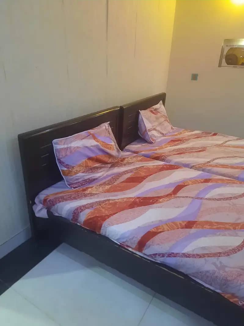 Double bed / Single bed/  Wooden bed/  king size bed / furniture 4