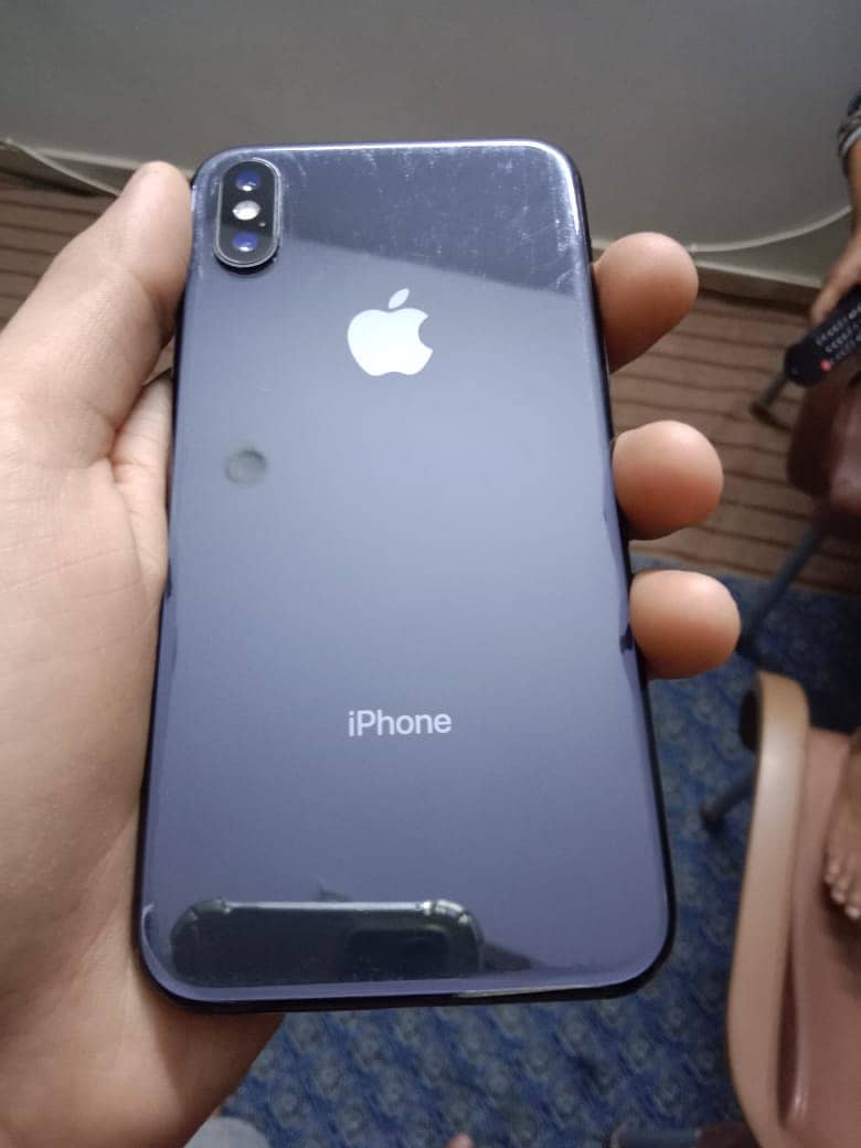 selling iphone x condition 10/9 0