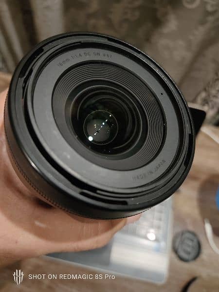 Sigma 16mm f/1.4 DC DN Contemporary Lens for Sony Cameras 4
