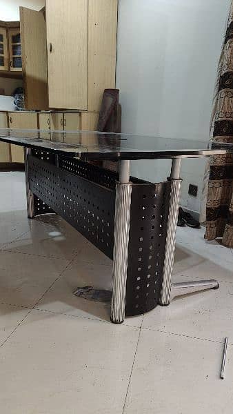 steel frame dinning table 0