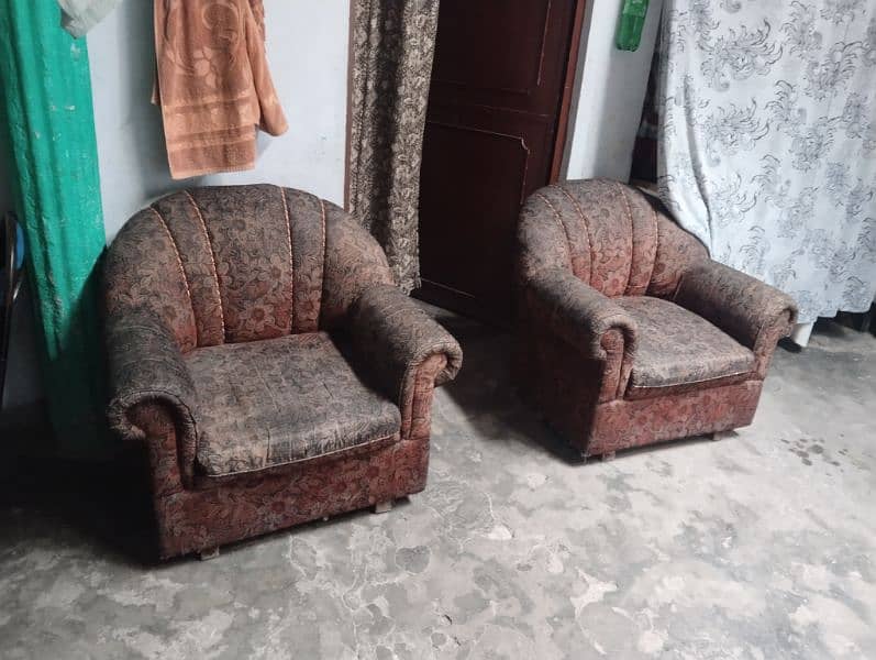used bed sofa set almari for sell 3